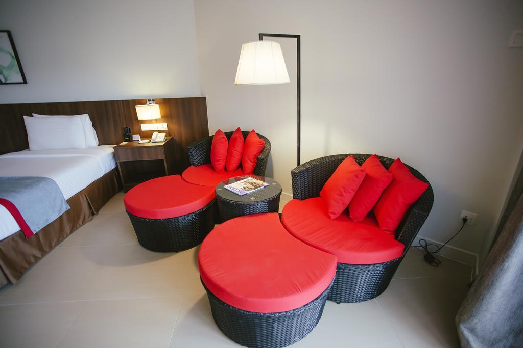 Sand&Sandals Desaru Beach Resort&Spa Exterior foto A room at the hotel