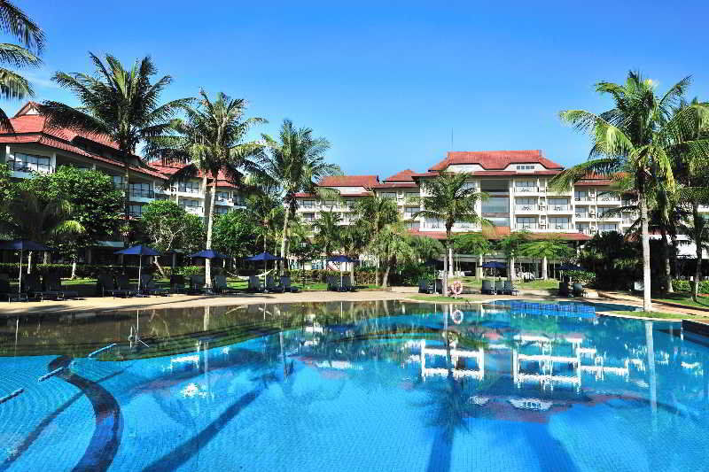 Sand&Sandals Desaru Beach Resort&Spa Exterior foto The pool at the hotel